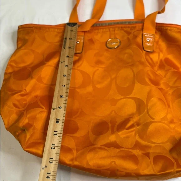 COACH Large Citrine Getaway Travel Weekender Tote + Cosmetic Bag Yellow Beach - Picture 7 of 7